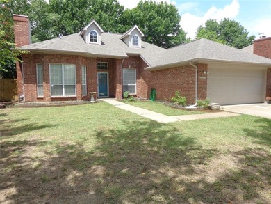 Joe Pool Lake Home For Sale in Grand Prairie Texas