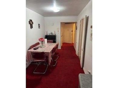 Spacious one bedroom Coop with lots of windows allowing lots of - photo 6