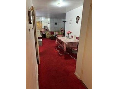 Spacious one bedroom Coop with lots of windows allowing lots of - photo 7