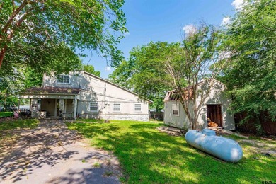 Welcome to this waterfront opportunity on Lake Holbrook - photo 2