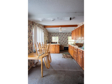 Welcome to this waterfront opportunity on Lake Holbrook - photo 8