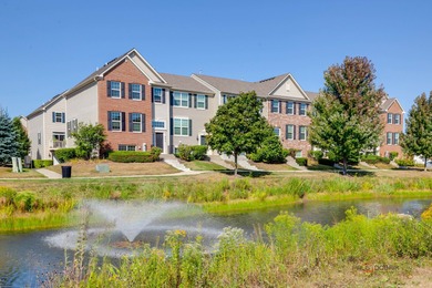 Grays Lake Townhome/Townhouse For Sale in Grayslake Illinois