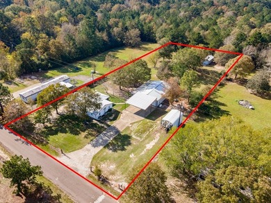 Total package deal here - This property features 2 TWO living - photo 3