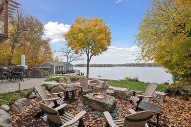Experience the pinnacle of lakeside luxury with this - photo 12
