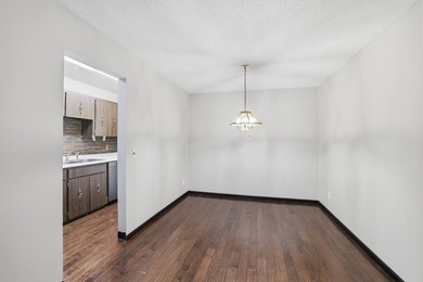 Enjoy easy one-level living in this spacious 2-bedroom - photo 6