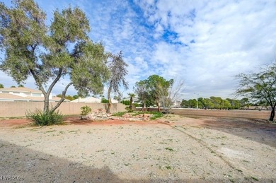 BEAUTIFUL SINGLE-STORY HOME LOCATED IN THE PRESTIGIOUS GATED