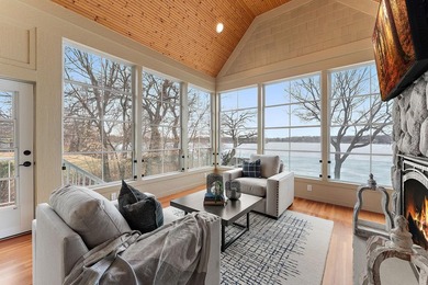 Experience the pinnacle of lakeside luxury with this - photo 41