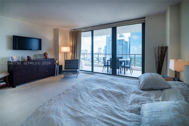 Experience luxury living from this spectacular penthouse-level - photo 50