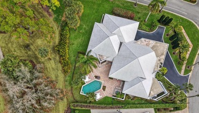 One-story home with 3 bedrooms + office on an OVERSIZED LOT in - photo 10