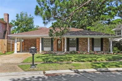 Lake Pontchartrain Home For Sale in Metairie Louisiana