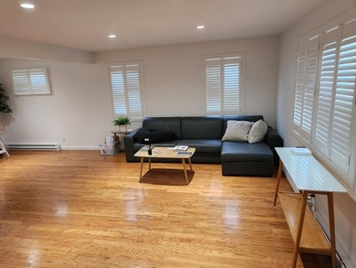 Additional listing photo 1