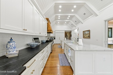 A Rare Private Compound on St. Simons Island An extraordinary - photo 11
