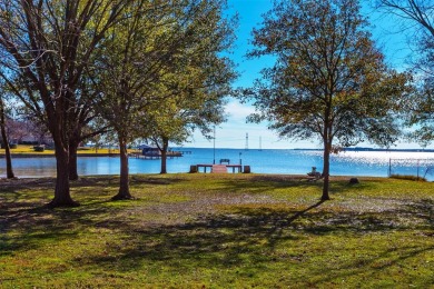 Lake Home For Sale in Jewett, Texas