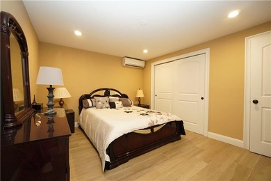 Welcome to this exceptional two-family home in Staten Island - photo 14