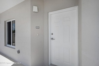 Space Coast lifestyle buyers dream about! This 2-bedroom, 2 bath - photo 14