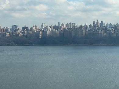 SPACIOUS ONE BEDRM +1.5 BATHS W OVERSIZED BEDRM FEATURES