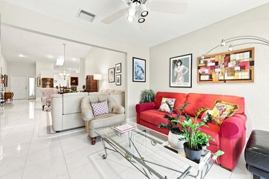 Welcome to this charming 2-bedroom, 2-bathroom villa located in - photo 17