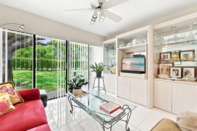 Welcome to this charming 2-bedroom, 2-bathroom villa located in - photo 19