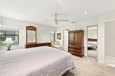 Welcome to this charming 2-bedroom, 2-bathroom villa located in - photo 28