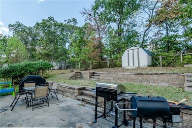 Welcome to 135 Primrose Lane in Camdenton! This beautifully - photo 31