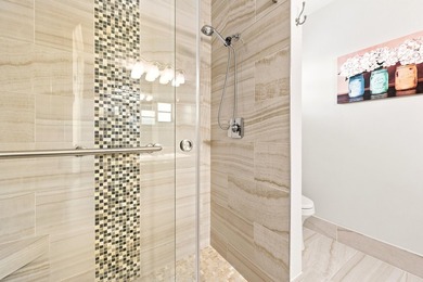 Welcome to this charming 2-bedroom, 2-bathroom villa located in - photo 31