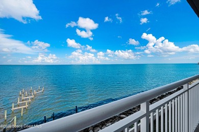 Space Coast lifestyle buyers dream about! This 2-bedroom, 2 bath - photo 32