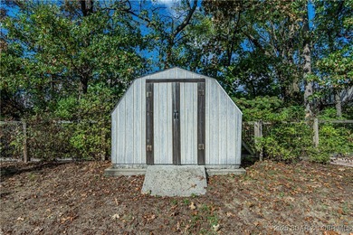 Welcome to 135 Primrose Lane in Camdenton! This beautifully - photo 35