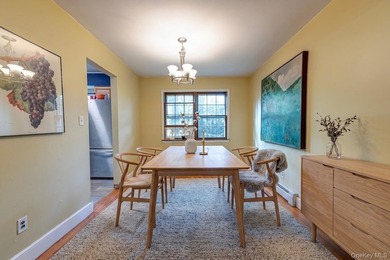Opportunity to make this charming Halesite home your own. Tucked - photo 9