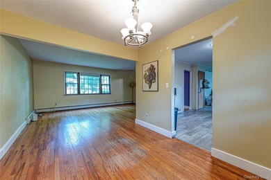Opportunity to make this charming Halesite home your own. Tucked - photo 10