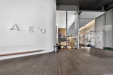 Experience elevated island living in this stunning luxury - photo 1