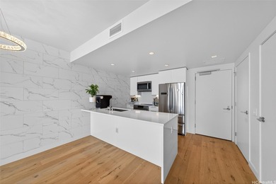 Experience elevated island living in this stunning luxury - photo 3