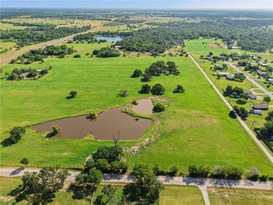 (private lake, pond, creek) Acreage For Sale in Bryan Texas