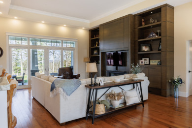 Pristine Contemporary Ranch with 3 bed, 3.5 bath, 3 car garage - photo 9