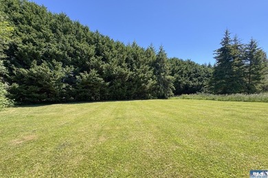 Nature meets convenience in this hidden Happy Valley gem. Tucked - photo 31