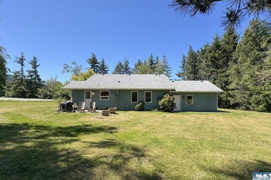 Nature meets convenience in this hidden Happy Valley gem. Tucked - photo 32