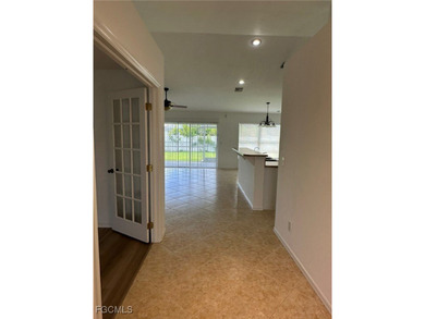 Renovated 3 bedrooms plus den, 2 bath, 2 car garage with new - photo 5