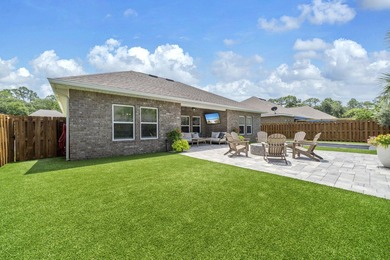 Beautifully maintained home with exceptional outdoor living! The - photo 8