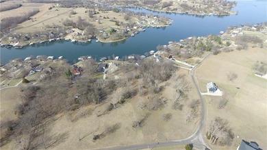 Discover a premium wooded homesite located on the quiet Firefly - photo 4