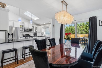 Finest South Shore Living in Prestigious Sequams Colony Welcome - photo 7