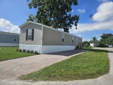 Find your place in the world at Eagle Estates, a well-maintained - photo 1