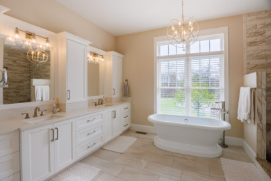 Pristine Contemporary Ranch with 3 bed, 3.5 bath, 3 car garage - photo 17