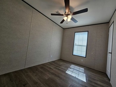Own your own home in a quiet, well-maintained neighborhood! This - photo 8