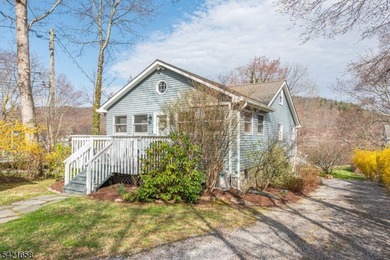 Gorgeous Lakefront home on the West Shore of Culver Lake set on - photo 13