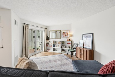 This is the one! Thoughtfully updated and beautifully maintained - photo 8