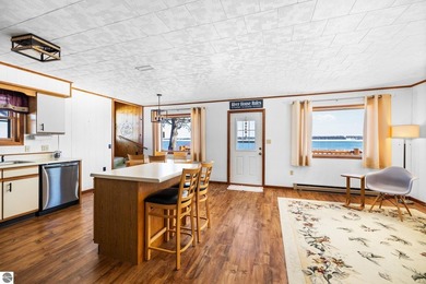 Welcome to your dream retreat, a stunning log-sided house - photo 20