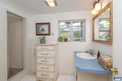 A PROPERTY LIKE THIS COMES ON THE MARKET ONCE IN A GREAT WHILE! - photo 20