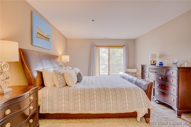 Beautiful, light and bright 2 level condo that feels more like a - photo 23