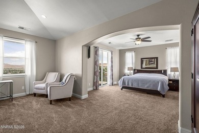 Experience breathtaking views, exceptional space, and refined - photo 4