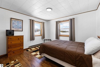 Welcome to your dream retreat, a stunning log-sided house - photo 25