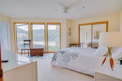 Beautiful, light and bright 2 level condo that feels more like a - photo 30